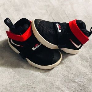 Nike LeBron Soldier 10